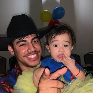 Meet your Posher, Giovanni